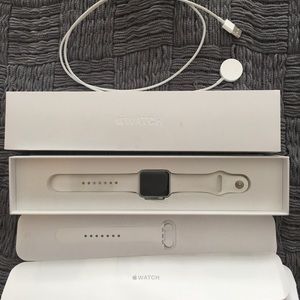 Apple Watch Series1 38mm silicone white band watch